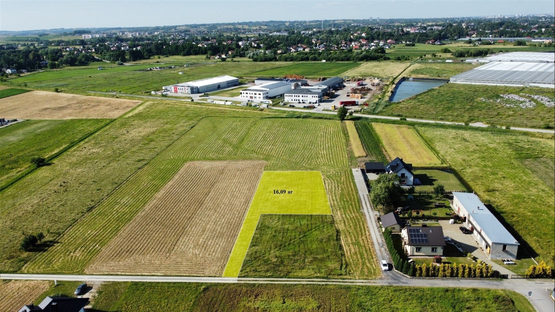 Działka na sprzedaż